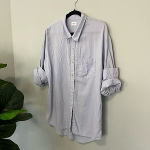 Wilfred Free oversized button shirt. Sz 2 fits like an oversized L/XL.